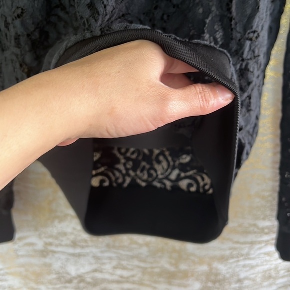 Theory Black Jaidyn Sheer Lace Long Sleeves Crew Neck Size S - Picture 8 of 13